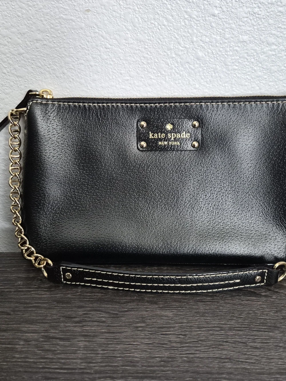 kate spade New York Wellesley Byrd Black Leather Wristlet with Gold Chain